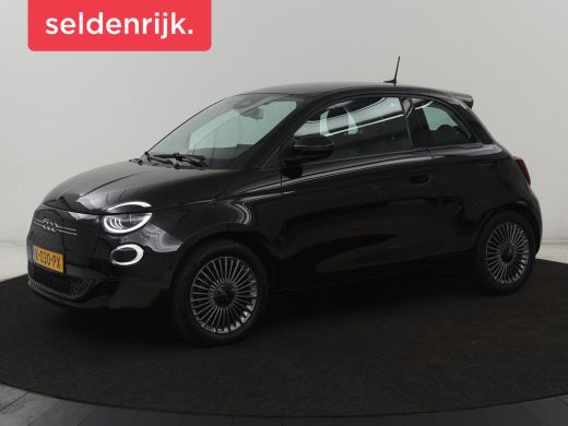 Fiat 500e Icon 42 kWh | 3 Fase | Stoelverwarming | Camera | Carplay | Navigatie | Full LED | Climate contro...