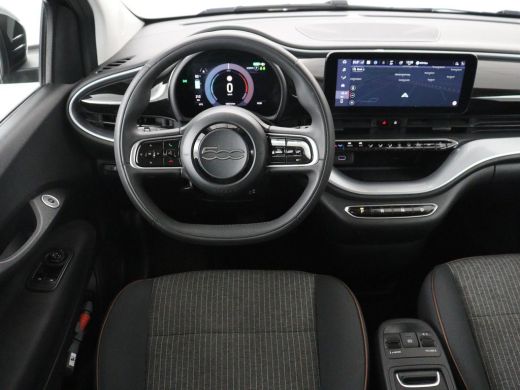 Fiat 500e Icon 42 kWh | 3 Fase | Stoelverwarming | Camera | Carplay | Navigatie | Full LED | Climate contro... ActivLease financial lease