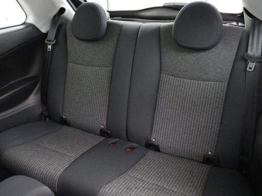 Fiat 500e Icon 42 kWh | 3 Fase | Stoelverwarming | Camera | Carplay | Navigatie | Full LED | Climate contro... ActivLease financial lease