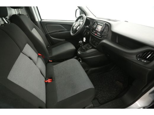 Fiat Dobl&ograve; 1.6 MJ 105PK Maxi | 3 Zits | Airco | Cruise | Trekh. | Navigatie ActivLease financial lease