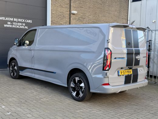 Ford E-Transit 320 L2H1 Sport 218PK 65 kWh CarPlay/stoelverwarming/navi/camera ActivLease financial lease