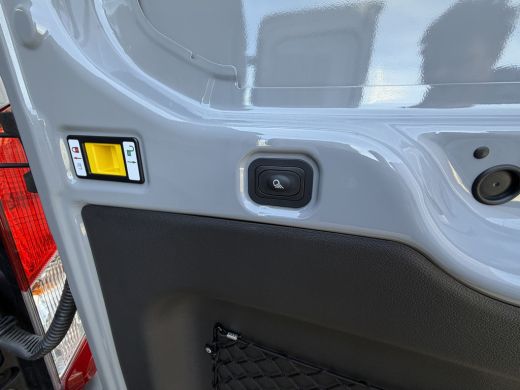 Ford E-Transit 350 L2H2 270PK Trend 68 kWh 317 KM WLTP CarPlay/cruisecontrol/stoelverwarming ActivLease financial lease