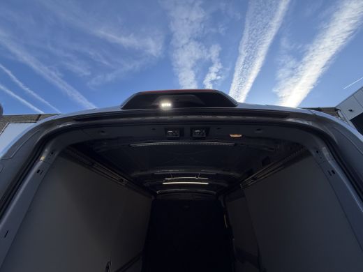 Ford E-Transit 350 L2H2 270PK Trend 68 kWh 317 KM WLTP CarPlay/cruisecontrol/stoelverwarming ActivLease financial lease