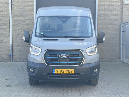 Ford E-Transit 350 L2H2 270PK Trend 68 kWh 317 KM WLTP CarPlay/cruisecontrol/stoelverwarming ActivLease financial lease