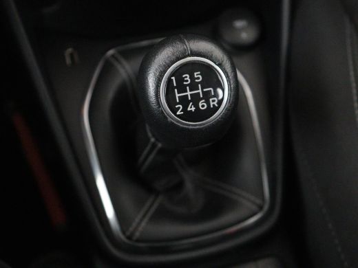 Ford Fiesta 1.0 EcoBoost Titanium | 33.700km NAP | Carplay | Climate control | Parkeerhulp | Cruise control |... ActivLease financial lease