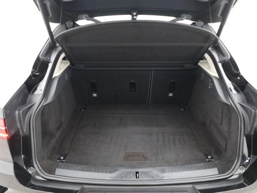 Jaguar I-PACE EV400 SE *INCL BTW* + MERIDIAN / STUURVERW. / LEDER / APPLE CARPLAY / 360 CAMERA ActivLease financial lease