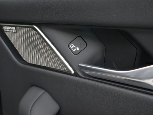 Jaguar I-PACE EV400 SE *INCL BTW* + MERIDIAN / STUURVERW. / LEDER / APPLE CARPLAY / 360 CAMERA ActivLease financial lease