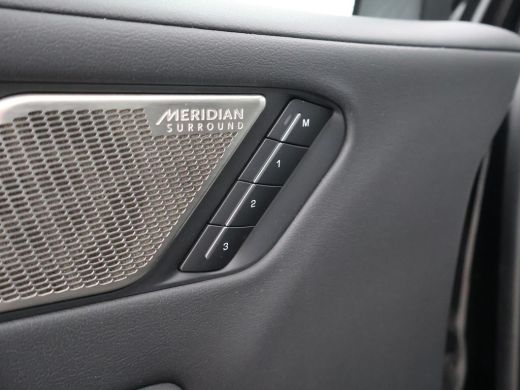 Jaguar I-PACE EV400 SE *INCL BTW* + MERIDIAN / STUURVERW. / LEDER / APPLE CARPLAY / 360 CAMERA ActivLease financial lease