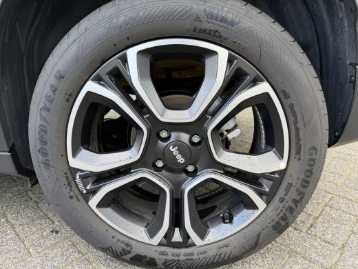 Jeep Avenger 1.2 e-Hybrid Summit (JBL - Keyless Entry - Elektrische Klep - Adaptieve Cruise Controle - Camera ... ActivLease financial lease