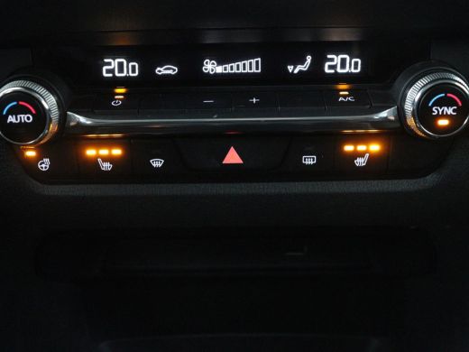 Mazda CX-30 2.0 e-SkyActiv-X M Hybrid Comfort | Stoelverwarming | Head-Up | Camera | Carplay | Adaptive cruis... ActivLease financial lease