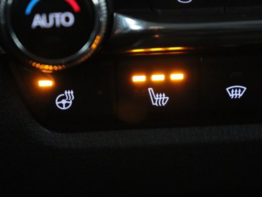 Mazda CX-30 2.0 e-SkyActiv-X M Hybrid Comfort | Stoelverwarming | Head-Up | Camera | Carplay | Adaptive cruis... ActivLease financial lease