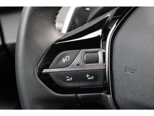 Peugeot 2008 1.2 Hybrid 136 Allure | Automaat | Navi by app | Apple carplay | Parkeersensoren | Mild Hybrid | ... ActivLease financial lease