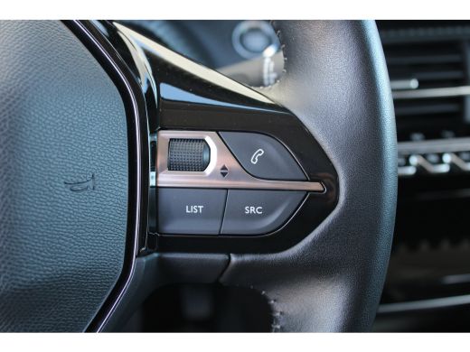 Peugeot 2008 1.2 PureTech Blue Lease Allure | Navigatie | Camera | Apple carplay | 3D Instrumentenpaneel | 41... ActivLease financial lease