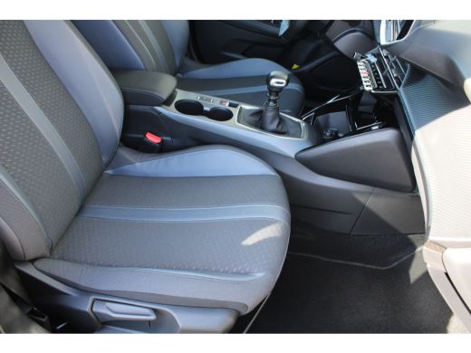 Peugeot 2008 1.2 PureTech Blue Lease Allure | Navigatie | Camera | Apple carplay | 3D Instrumentenpaneel | 41... ActivLease financial lease