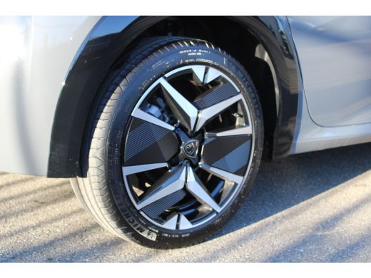 Peugeot 208 Hybrid 100 e-DCS6 GT | Automaat | Navi by app | Apple carplay | Camera | Full LED | Mild Hybrid | ActivLease financial lease