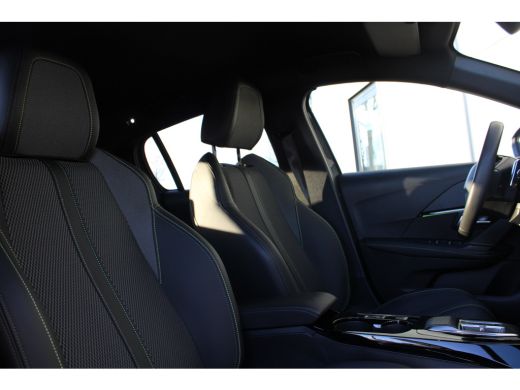 Peugeot 208 Hybrid 100 e-DCS6 GT | Automaat | Navi by app | Apple carplay | Camera | Full LED | Mild Hybrid | ActivLease financial lease