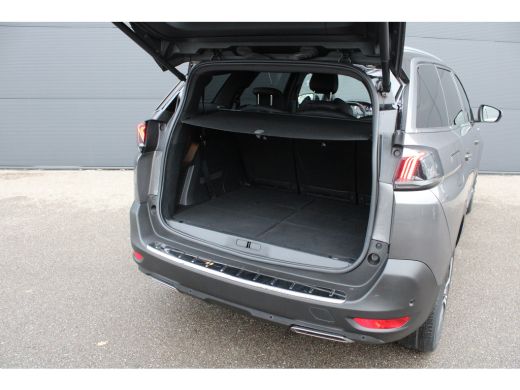 Peugeot 5008 1.2 PureTech Blue Lease GT | Automaat | Navigatie | Camera | Focal | Massage | Stoelverwarming | ... ActivLease financial lease