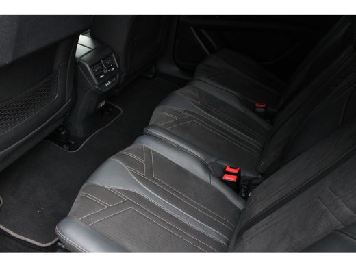 Peugeot 5008 1.2 PureTech Blue Lease GT | Automaat | Navigatie | Camera | Focal | Massage | Stoelverwarming | ... ActivLease financial lease