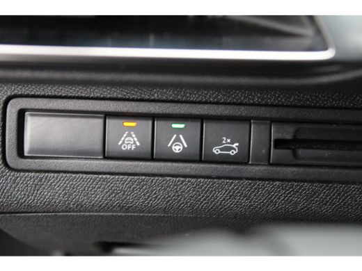 Peugeot 5008 1.2 PureTech Blue Lease GT | Automaat | Navigatie | Camera | Focal | Massage | Stoelverwarming | ... ActivLease financial lease