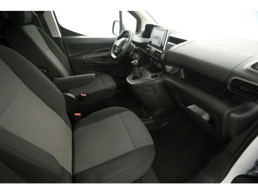 Peugeot Partner 1.2 PureTech 111PK | Benzine | Airco | Cruise | Carplay ActivLease financial lease