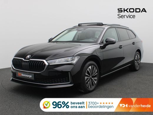 Skoda Superb Combi 1.5 TSI PHEV Edition 204PK DSG Pano-Schuifdak, Trekhaak, 17" LM Velgen, Achteruitrijcamera,...