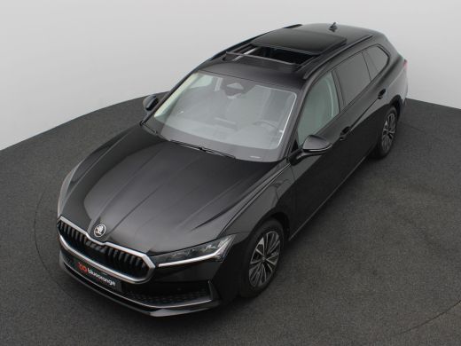 Skoda Superb Combi 1.5 TSI PHEV Edition 204PK DSG Pano-Schuifdak, Trekhaak, 17" LM Velgen, Achteruitrijcamera,... ActivLease financial lease