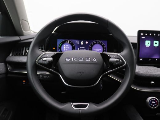 Skoda Superb Combi 1.5 TSI PHEV Edition 204PK DSG Pano-Schuifdak, Trekhaak, 17" LM Velgen, Achteruitrijcamera,... ActivLease financial lease