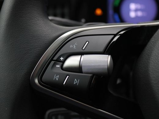 Skoda Superb Combi 1.5 TSI PHEV Edition 204PK DSG Pano-Schuifdak, Trekhaak, 17" LM Velgen, Achteruitrijcamera,... ActivLease financial lease