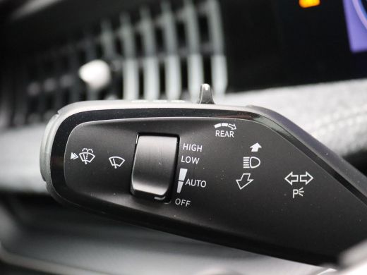 Skoda Superb Combi 1.5 TSI PHEV Edition 204PK DSG Pano-Schuifdak, Trekhaak, 17" LM Velgen, Achteruitrijcamera,... ActivLease financial lease