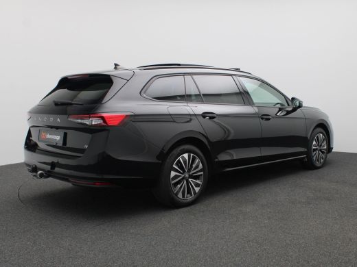 Skoda Superb Combi 1.5 TSI PHEV Edition 204PK DSG Pano-Schuifdak, Trekhaak, 17" LM Velgen, Achteruitrijcamera,... ActivLease financial lease