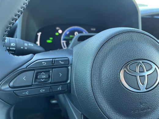 Toyota Aygo Hybrid 115 play | Pure White | Demo ActivLease financial lease