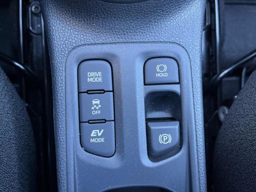 Toyota Aygo Hybrid 115 play | Pure White | Demo ActivLease financial lease