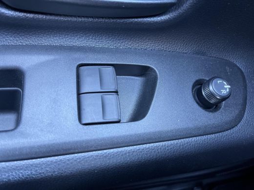 Toyota Aygo Hybrid 115 play | Pure White | Demo ActivLease financial lease