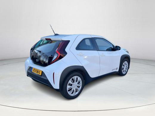 Toyota Aygo Hybrid 115 play | Pure White | Demo ActivLease financial lease