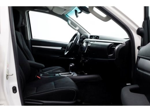 Toyota Hilux 2.4 D-4D-F 150pk E6 4WD 4x4 Double Cab Automaat 2/5-Persoons 08-2019 ActivLease financial lease