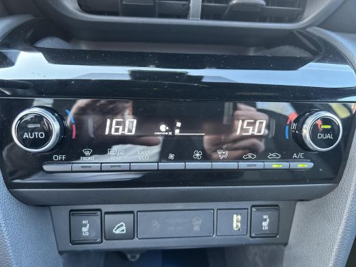 Toyota Yaris Cross 1.5 Hybrid Adventure AWD ActivLease financial lease