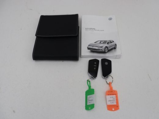 Volkswagen Golf 1.0 eTSI Life | Carplay | Sfeerverlichting | Adaptive cruise | Navigatie | Parkeerhulp | Full LED... ActivLease financial lease