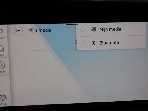 Volkswagen Golf 1.0 eTSI Life | Carplay | Sfeerverlichting | Adaptive cruise | Navigatie | Parkeerhulp | Full LED... ActivLease financial lease