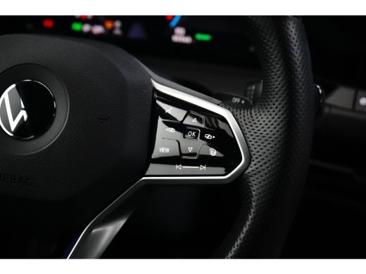 Volkswagen Golf 1.4 eHybrid GTE 245pk DSG/AUTO | Camera achter | Navigatie | Adaptief cruise control | Navigatie ... ActivLease financial lease