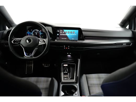 Volkswagen Golf 1.4 eHybrid GTE 245pk DSG/AUTO | Camera achter | Navigatie | Adaptief cruise control | Navigatie ... ActivLease financial lease