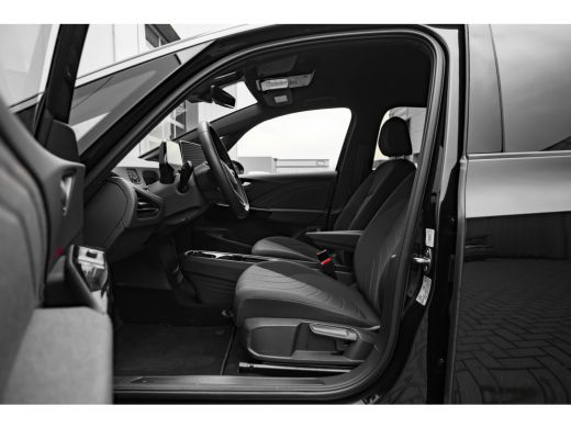 Volkswagen ID.3 Pro Business 59 kWh | Achterbank in delen neerklapbaar | Achteruitrijcamera | Actieve noodgeval a... ActivLease financial lease