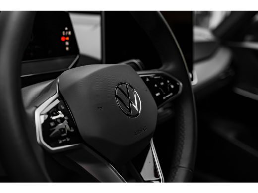 Volkswagen ID.3 Pro Business 59 kWh | Achterbank in delen neerklapbaar | Achteruitrijcamera | Actieve noodgeval a... ActivLease financial lease