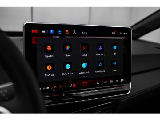 Volkswagen ID.3 Pro Business 59 kWh | Achterbank in delen neerklapbaar | Achteruitrijcamera | Actieve noodgeval a... ActivLease financial lease