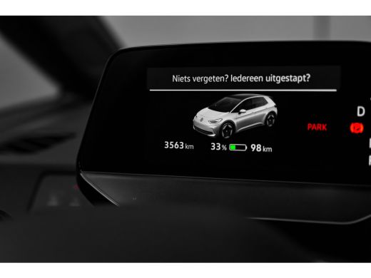 Volkswagen ID.3 Pro Business 59 kWh | Achterbank in delen neerklapbaar | Achteruitrijcamera | Actieve noodgeval a... ActivLease financial lease