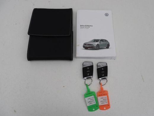 Volkswagen Passat 1.4 TSI PHEV GTE | Panoramadak | Nappleder | Stoelverwarming | Trekhaak | 360 Camera | Adaptive c... ActivLease financial lease