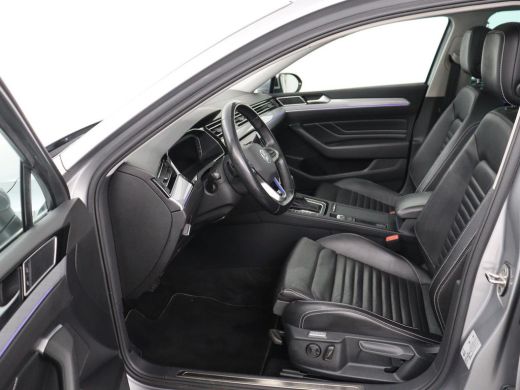 Volkswagen Passat 1.4 TSI PHEV GTE | Panoramadak | Nappleder | Stoelverwarming | Trekhaak | 360 Camera | Adaptive c... ActivLease financial lease