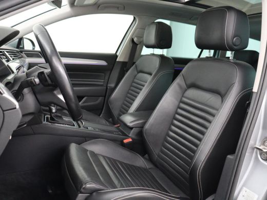 Volkswagen Passat 1.4 TSI PHEV GTE | Panoramadak | Nappleder | Stoelverwarming | Trekhaak | 360 Camera | Adaptive c... ActivLease financial lease