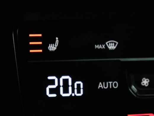 Volkswagen Passat 1.4 TSI PHEV GTE | Panoramadak | Nappleder | Stoelverwarming | Trekhaak | 360 Camera | Adaptive c... ActivLease financial lease