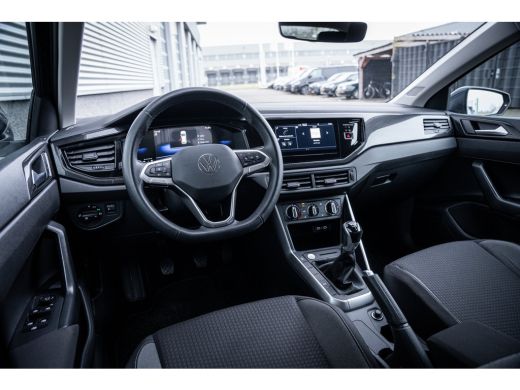 Volkswagen Polo 1.0 TSI Life Edition | Cruise control adaptief | DAB ontvanger | Keyless entry/start ActivLease financial lease