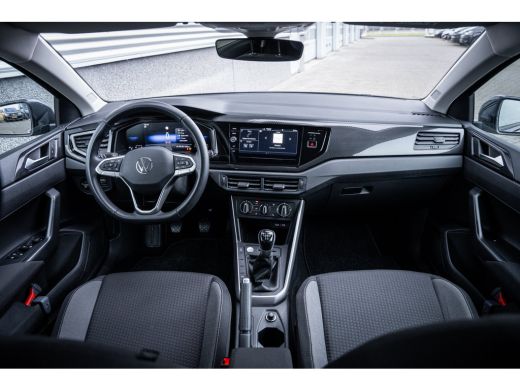 Volkswagen Polo 1.0 TSI Life Edition | Cruise control adaptief | DAB ontvanger | Keyless entry/start ActivLease financial lease